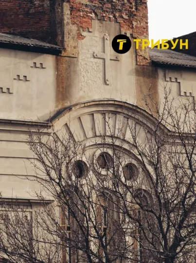 село Підгірне або Красне Луганської області