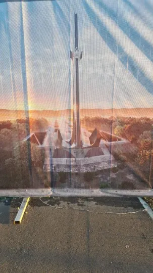 заплановний росіянами вигляд меморіалу окупантам в Маріуполі