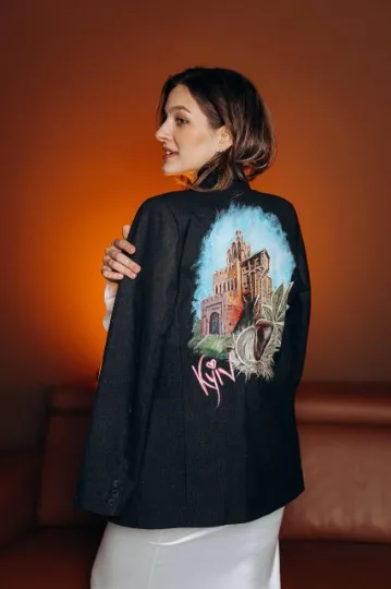 Ручні розписи одягу. З архіву Катерини Колесніченко