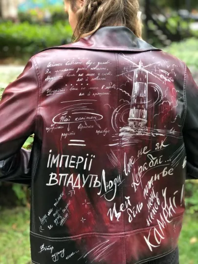 Ручні розписи одягу. З архіву Катерини Колесніченко