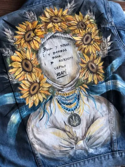 Ручні розписи одягу. З архіву Катерини Колесніченко