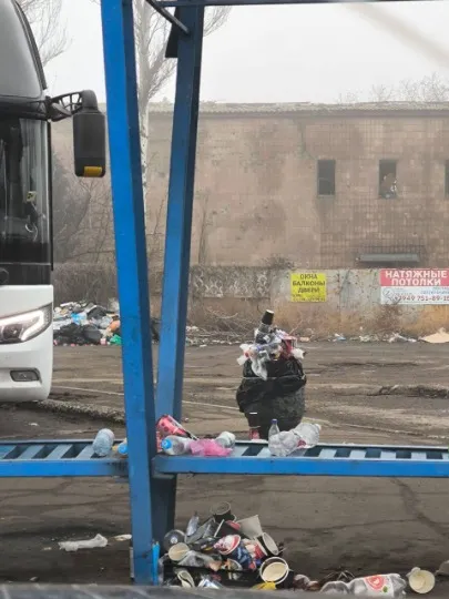 Маріуполь, приміська автостанція №2 (АС-2), сміття
