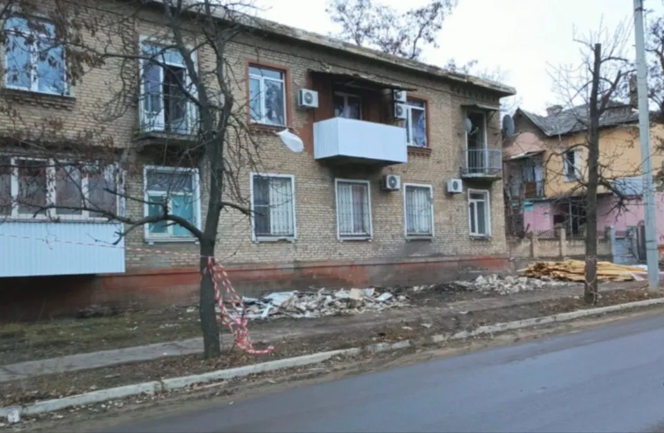 підбірка свіжих світлин з окупованого Сіверськодонецька з соцмереж