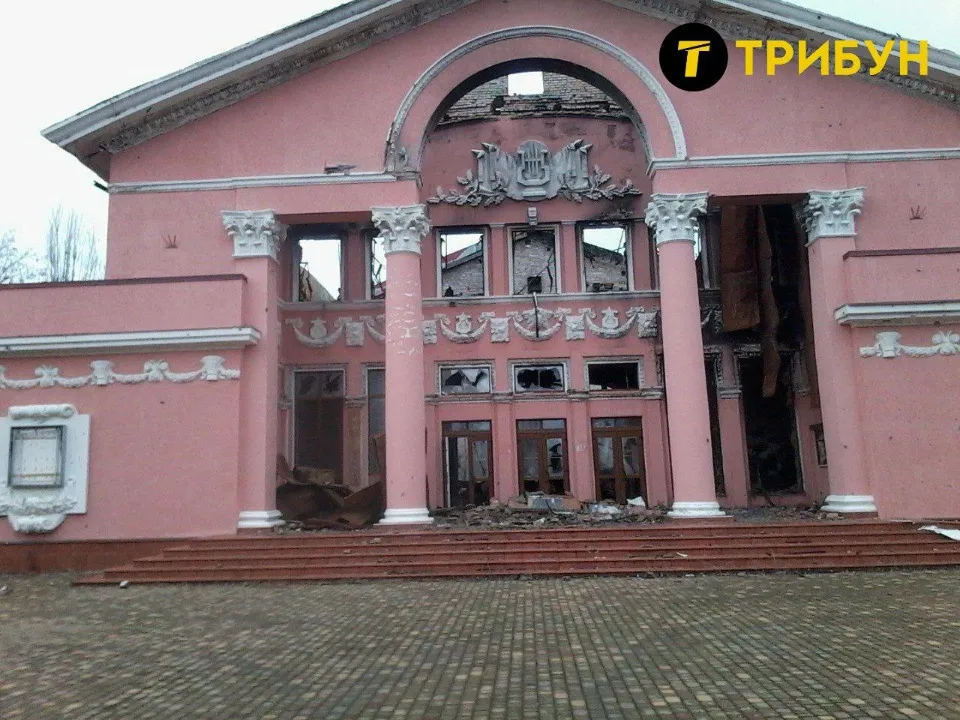 Луганський драмтеатр у Сіверськодонецьку