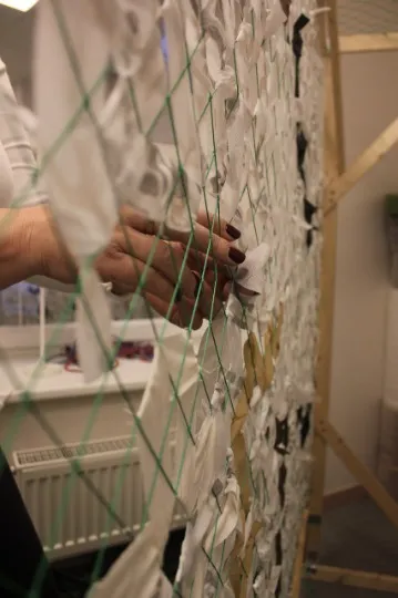 Волонтерські центрі Риги. Як закордоном допомагають українцям