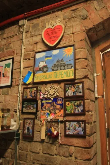 Волонтерські центрі Риги. Як закордоном допомагають українцям