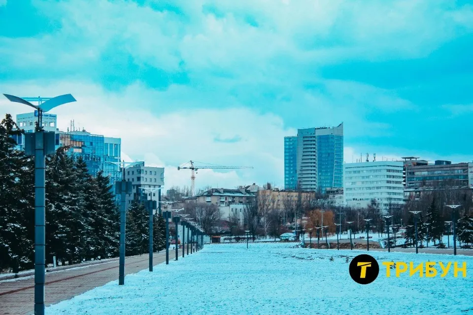 Сквер в окупованому Донецьку