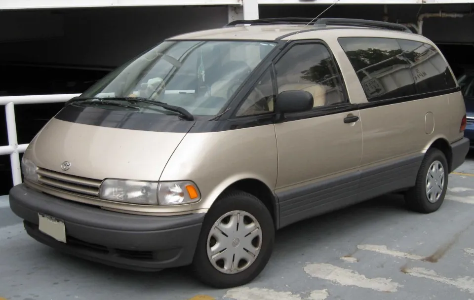 Toyota Previa (1990-2000)