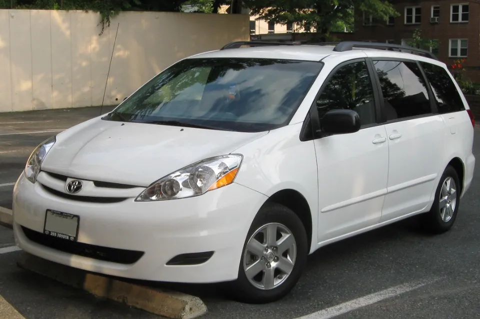 Toyota Sienna (2003-2009)