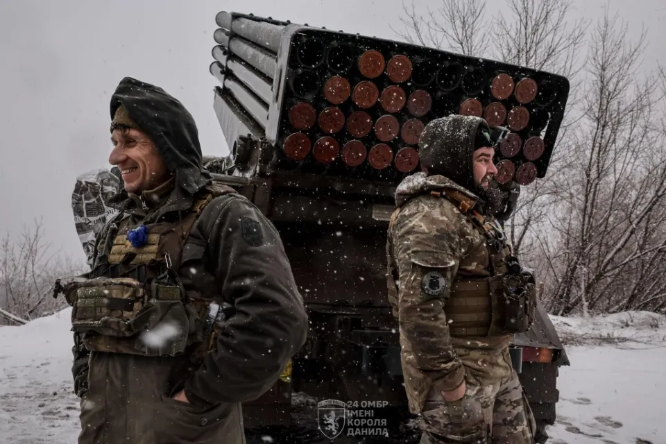 зсу рсзв град війна передова фронт часів яр українські військові бійці захисники воїни