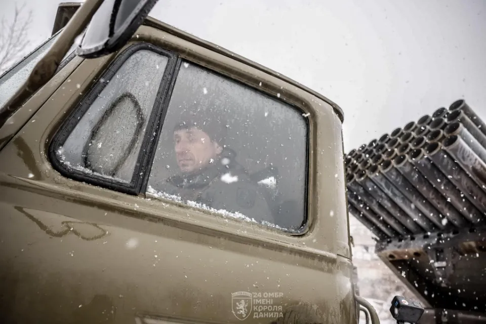 зсу рсзв град війна передова фронт часів яр українські військові бійці захисники воїни