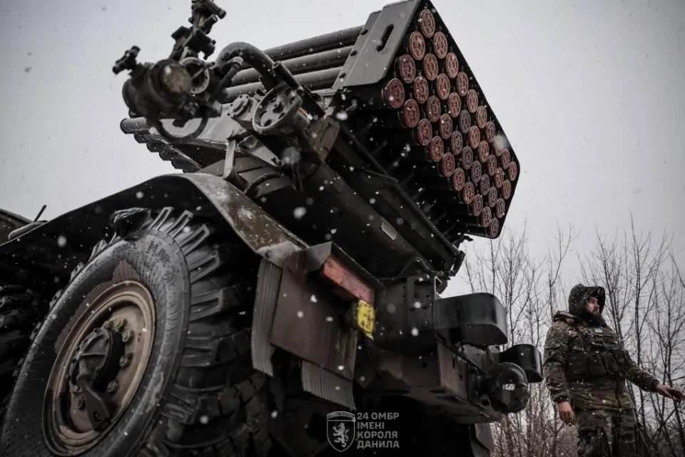зсу рсзв град війна передова фронт часів яр українські військові бійці захисники воїни