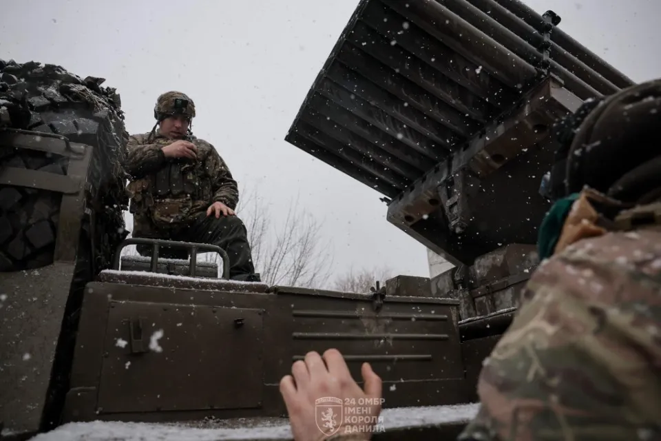 зсу рсзв град війна передова фронт часів яр українські військові бійці захисники воїни