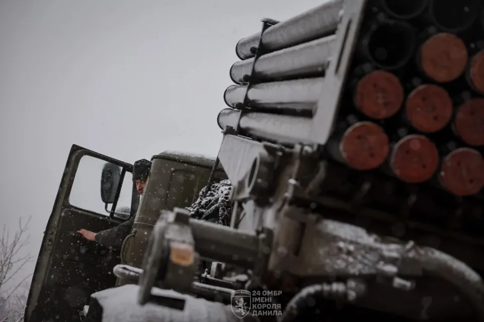 зсу рсзв град війна передова фронт часів яр українські військові бійці захисники воїни