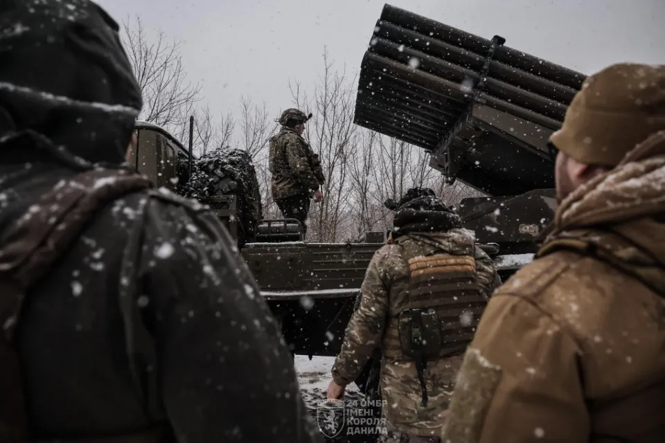 зсу рсзв град війна передова фронт часів яр українські військові бійці захисники воїни