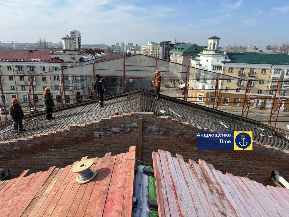 Маріуполь, драмтеатр