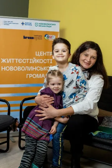 Переселенці з Маріуполя у Нововолинську. Фото: Карітас Волинь