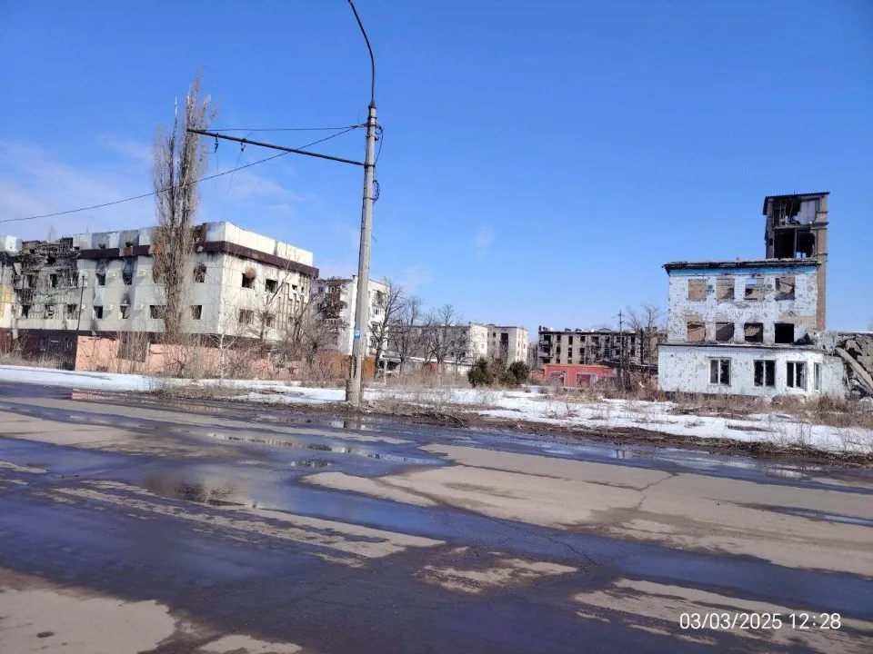 будівля Головного управління ДСНС Луганщини на вул. Богдана Ліщини