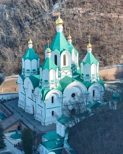 Святогірська лавра, березень 2025