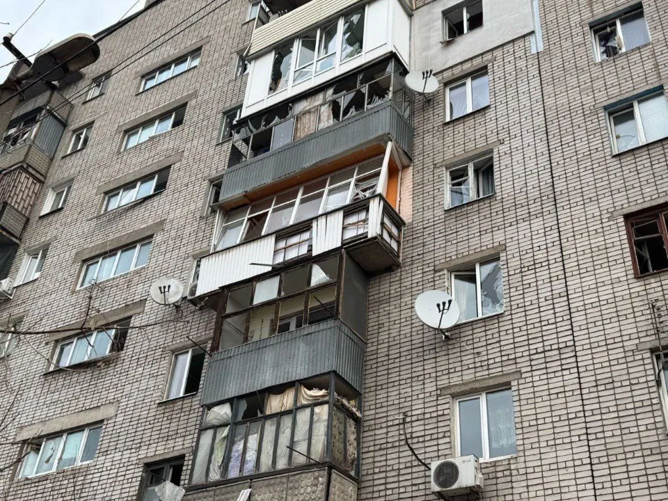 обстріл Дніпра, пошкоджена багатоповерхівка