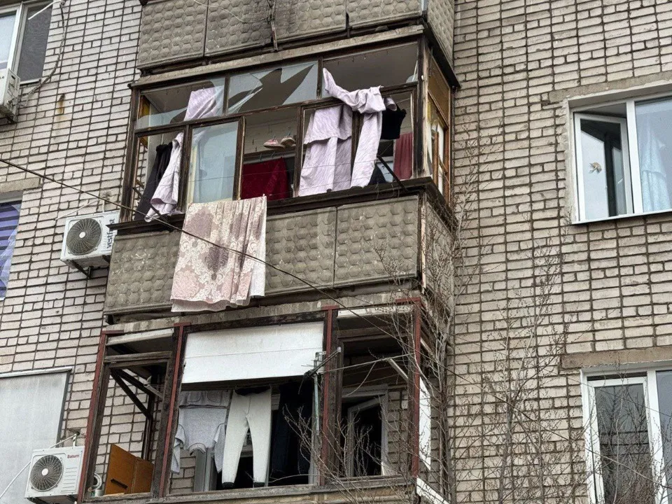 обстріл Дніпра, пошкоджена багатоповерхівка