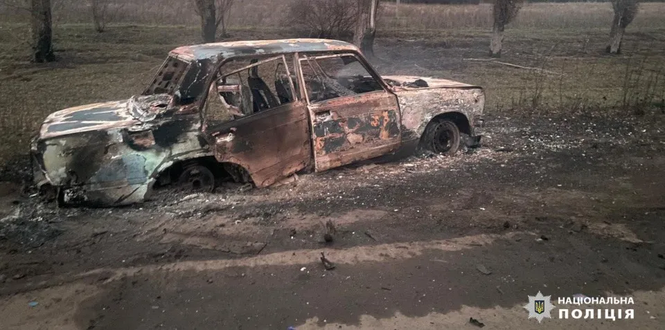 У Кіндрашівській громаді на трасі ворожий FPV-дрон влучив у автомобіль ВАЗ. Загинула 45-річна жінка,