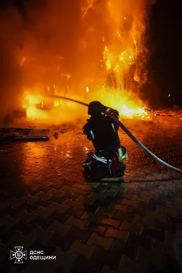 обстріл Одеси пожежа погонь