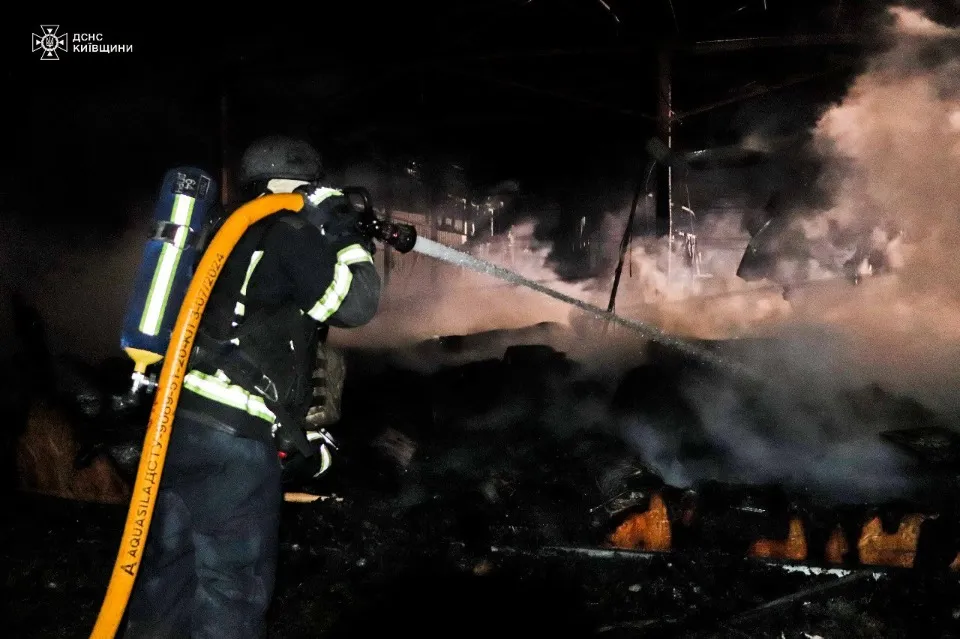 обстріл Київщини пожежа ДСНС