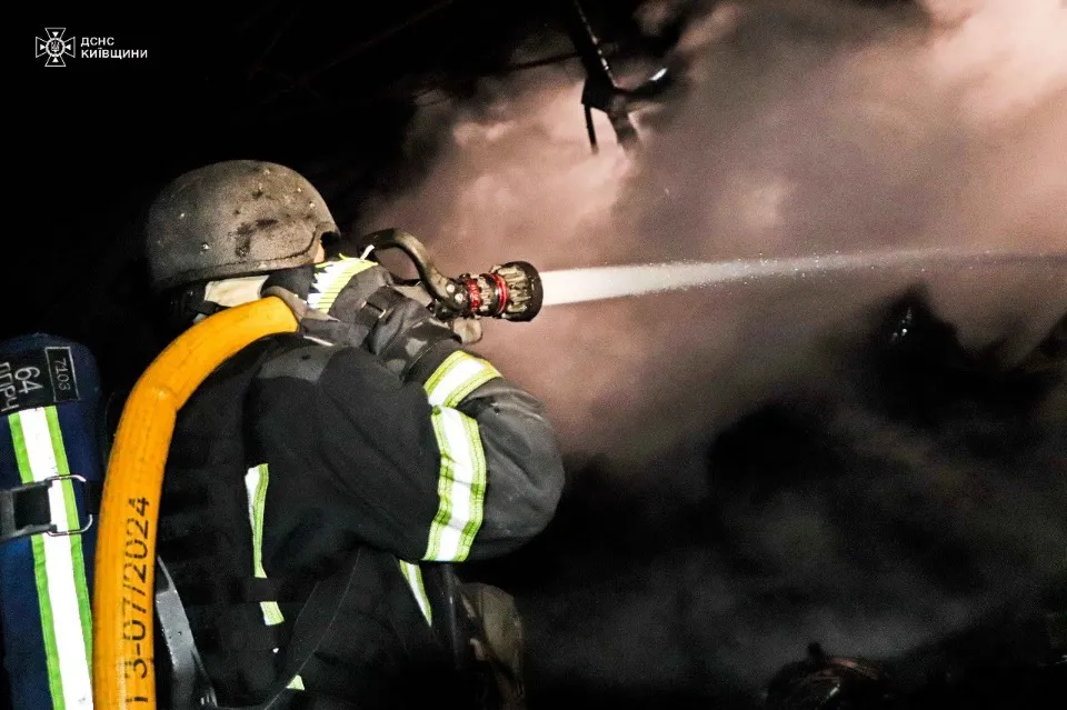 обстріл Київщини пожежа ДСНС